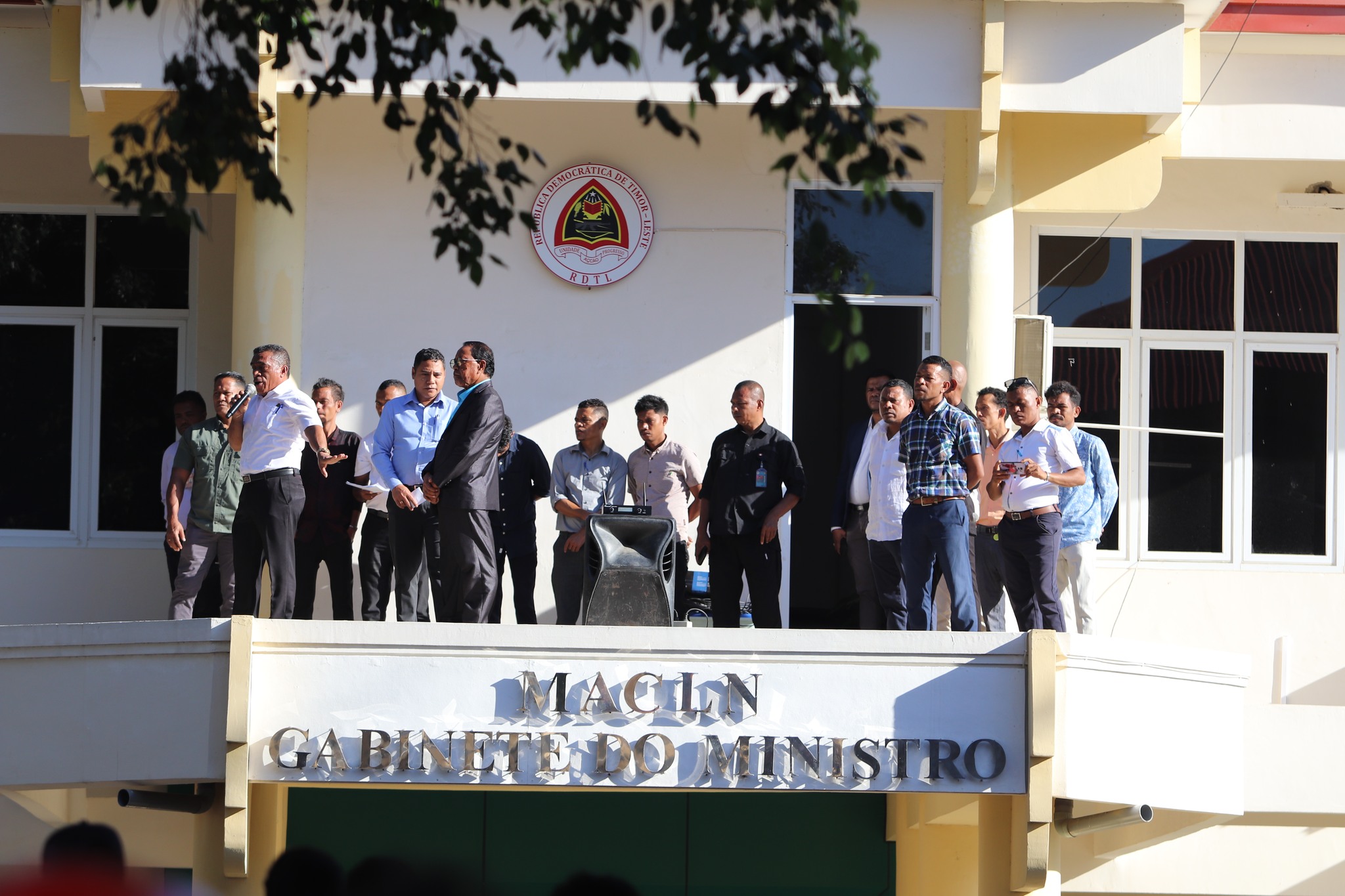 𝐌𝐀𝐊𝐋𝐍 𝐇𝐮𝐬𝐮 𝐁𝐞𝐧𝐞𝐟𝐢𝐬𝐢𝐚́𝐫𝐢𝐮 𝐒𝐢𝐫𝐚 𝐓𝐞𝐧𝐤𝐞 𝐛𝐚́ 𝐇𝐚𝐥𝐨 𝐋𝐞𝐯𝐚𝐧𝐭𝐚𝐦𝐞𝐧𝐭𝐮 𝐎𝐬𝐚𝐧 𝐈𝐡𝐚 𝐁𝐚𝐧𝐤𝐮 𝐍𝐞’𝐞𝐛𝐞́ 𝐒𝐢𝐫𝐚 𝐏𝐞𝐫𝐭𝐞𝐧𝐬𝐚 𝐁𝐚́